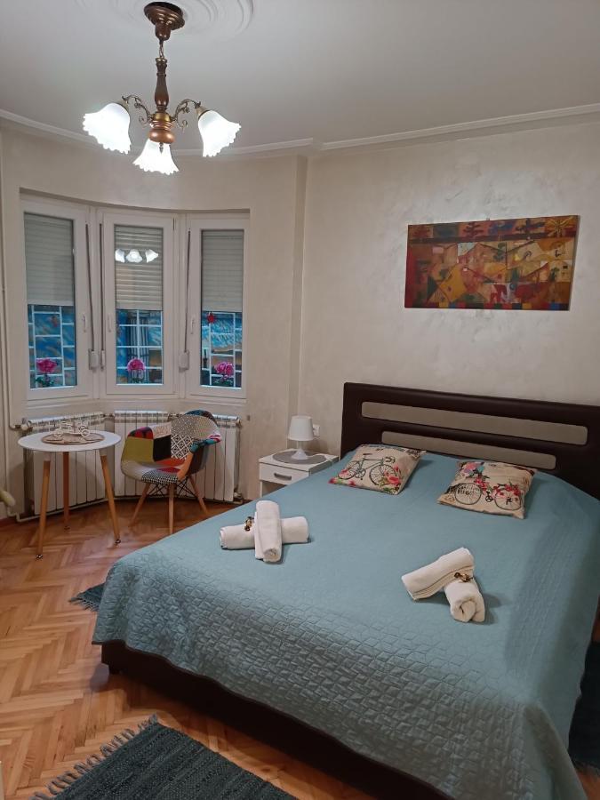 Bohemian Dawn Apartment เบลเกรด ภายนอก รูปภาพ