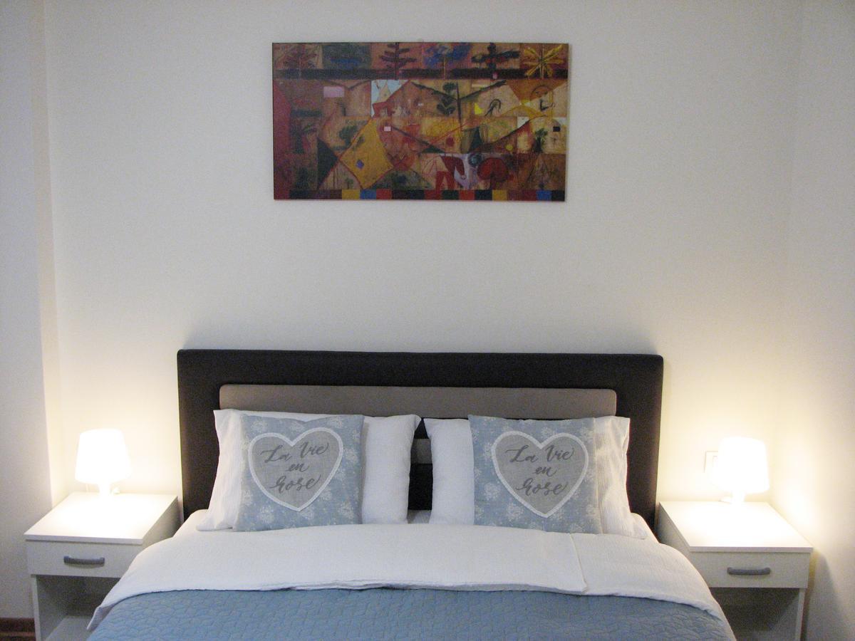 Bohemian Dawn Apartment เบลเกรด ภายนอก รูปภาพ
